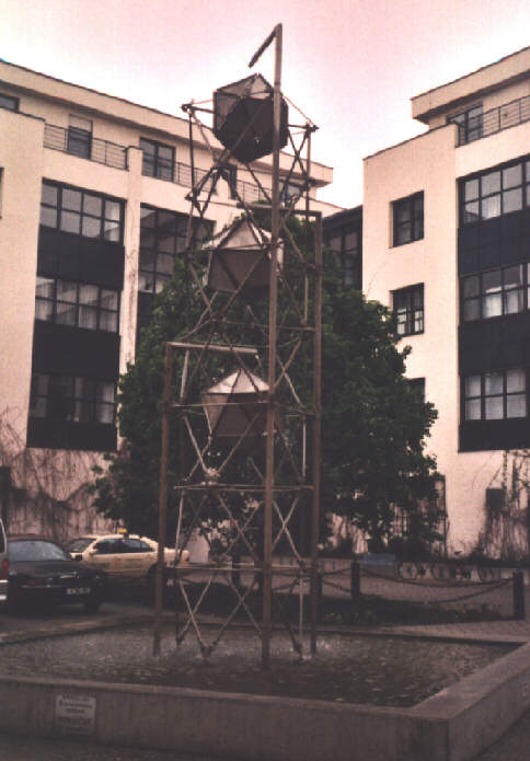 Foto vom Brunnen im Pferseepark