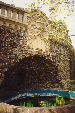 Foto der Grotte im Hessingpark