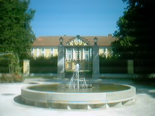 Foto vom Brunnen auf dem Stadtplatz in Eferding