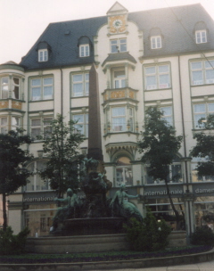 Foto vom plätschernden Angerbrunnen in Erfurt