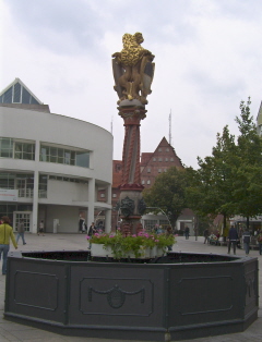 Foto vom Löwenbrunnen in Ulm